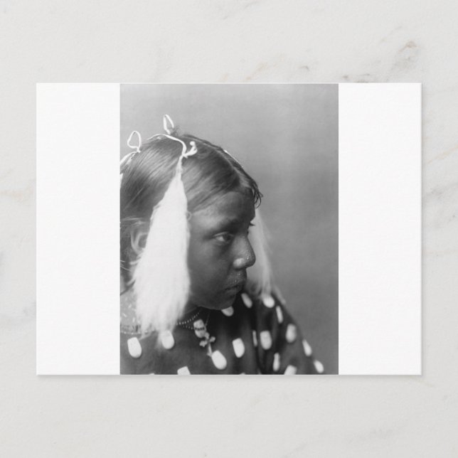 Cartão Postal Mulher de Muitas Ações: 1907 (Frente)