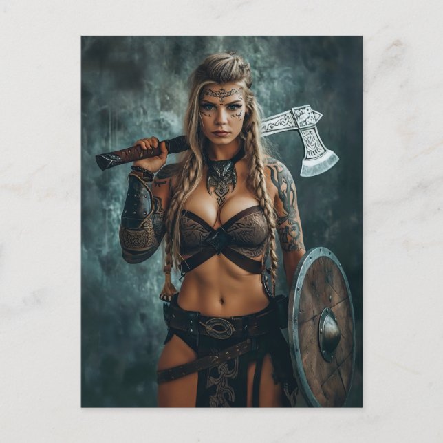 Cartão Postal Mulher guerreira feroz Viking (Frente)