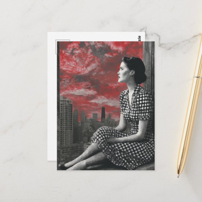 Cartão Postal Mulher no topo da cidade (Frente/Verso In Situ)