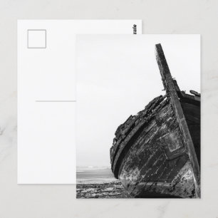 Cartão Postal Navio de vela tradicional do rio Tagus queimado e