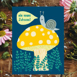 Cartão Postal Neues Haus Schnecke auf Magischen Pilz Niedlich<br><div class="desc">Anpassbare Karte,  herzlichen Glückwunsch zum neuen Zuhause,  Fügen Sie Ihren eigenen Text auf der Rückseite oder vor der Postkarte hinzu. Karo in meinem Shop für mehr passende Designs oder lass mir wissen,  ob Sie etwas Gefallen haben anpassbare.</div>