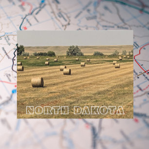 Cartão Postal North Dakota Fields of Hay Bales Viagem