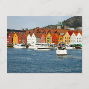 Cartão Postal Noruega, Casas pintadas na margem