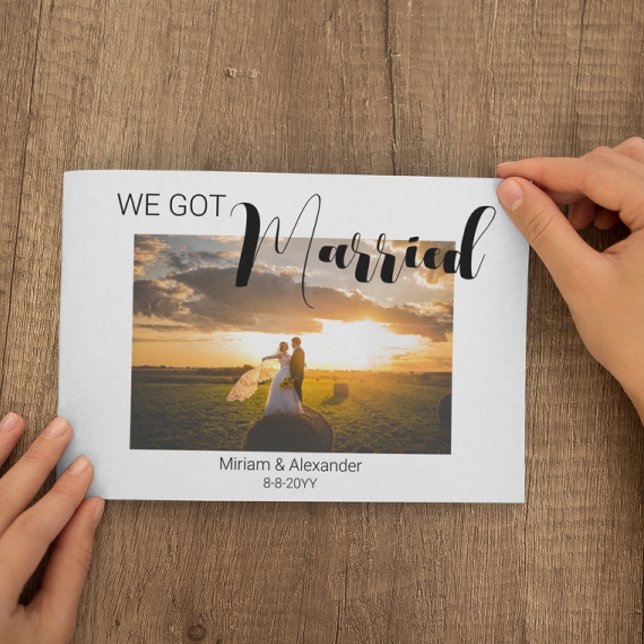 Cartão Postal Nós nos casamos com o anúncio do casamento Cartaz (Criador carregado)