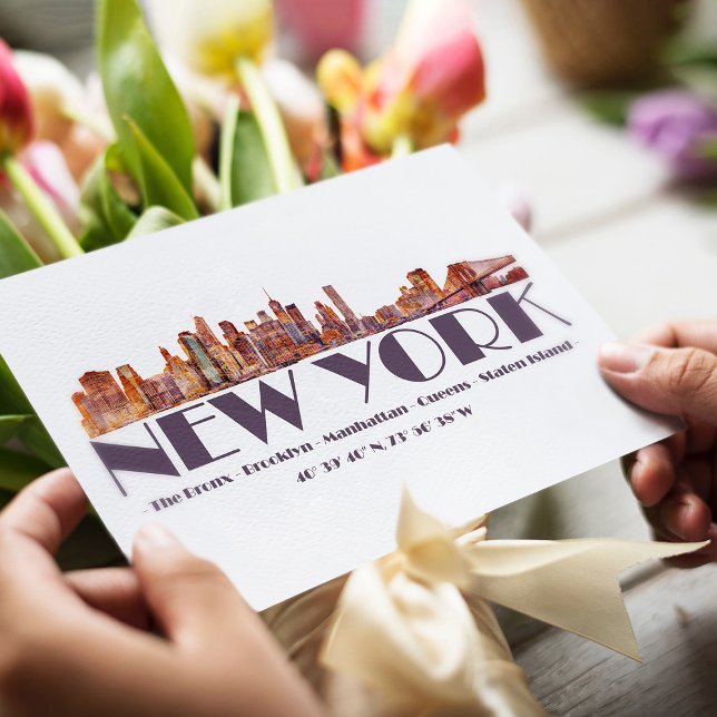 Cartão Postal Nova Iorque Skyline. Boroughs e coordenadas (Criador carregado)