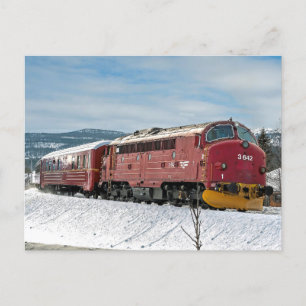 Cartão Postal NSB Diesel NOHAB Di3-642 chegando a Røros