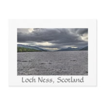 Nuvens de aço de Loch Ness