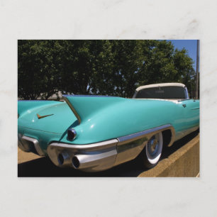 Cartão Postal O Cadillac conversível verde de Elvis Presley em