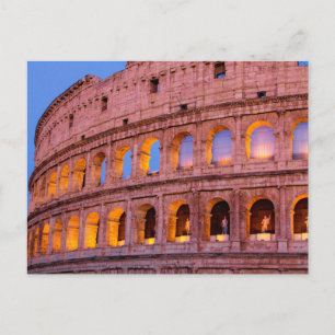 Cartão Postal O Coliseu Durante o Início da Noite, Roma, Itália