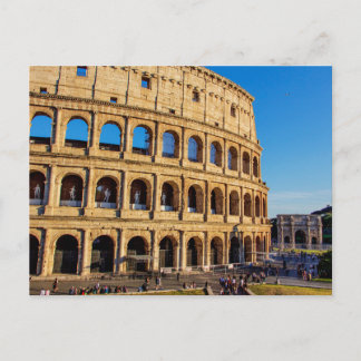 Cartão Postal O Coliseu e Arco de Constantino, Roma, Itália
