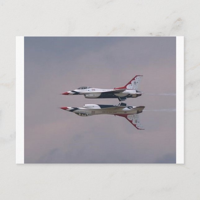 Cartão Postal O espelho de Thunderbird voa perto (Frente)