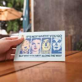 Cartão Postal O Mágico de Oz™ | Quem Você Encontra Pelo Caminho