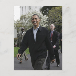 Cartão Postal O presidente Obama caminha para a quadra de basque