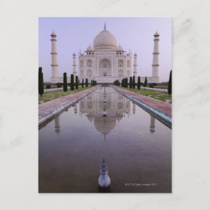 Cartão Postal o Taj Mahal refletiu-se perfeitamente na piscina d
