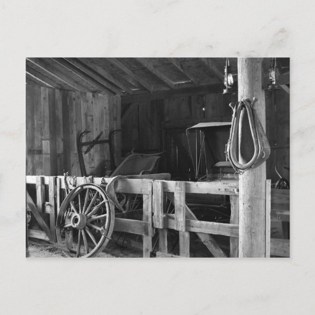 Cartão Postal O velho celeiro - preto e branco (Frente)