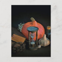 Cartão Postal Objetos de bruxaria numa mesa num quarto escuro