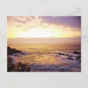Cartão Postal Oceano Atlântico no nascer do sol, vista de Portl