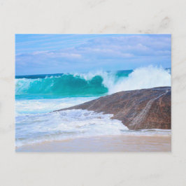Cartão Postal Oceano Pacífico: Ondas gigantes à beira-mar