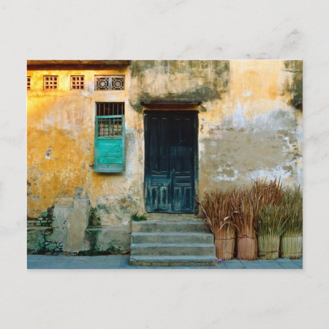 Cartão Postal Old Vietnamese Wall (Frente)