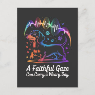 Cartão Postal Olhar Fiel de Dachshund Pode Levar Um Dia Cansativ