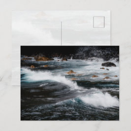 Cartão Postal Ondas do oceano mal-humoradas, foto artística