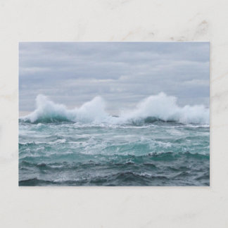 Cartão Postal Ondas quebrando a Ilha de Staffa