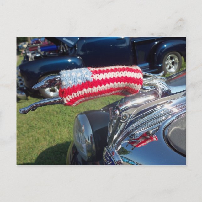 Cartão Postal Ornamento de Greyhound Hood (Frente)