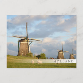 Cartão Postal Paisagem com moinhos de vento e ovinos