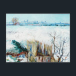 Cartão Postal Paisagem de neve com Arles por Vincent van Gogh<br><div class="desc">Paisagem de Neve com Arles no Fundo por Vincent van Gogh é uma pintura de paisagem de apos impressionismo antigo da natureza. Um campo coberto de neve durante o inverno com a vila de Arles, França à distância. Sobre o artista: Vincent Willem van Gogh (1853-1890) foi um dos mais famosos...</div>