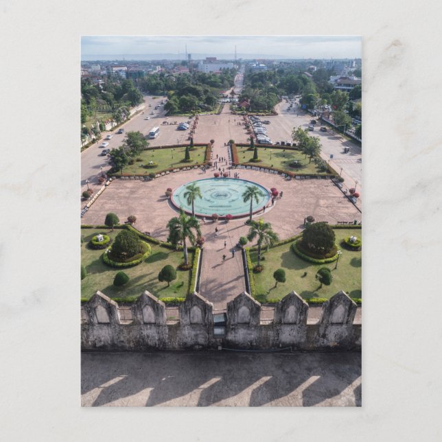 Cartão Postal paisagem urbana, pátio de Monumento de Vitória, Vi (Frente)