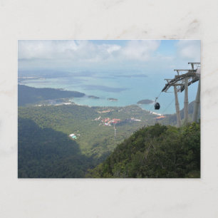 Cartão Postal Panorama de Ilha Tropical com Teleférico