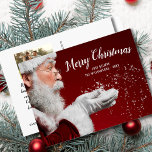 Cartão Postal Papais noeis De Natal Apenas Acreditam Na Foto Per<br><div class="desc">Celebre a temporada com este cartão-postal de Natal com Papais noeis soprando poeira mágica de flocos de neve de feriado. A parte de trás apresenta a sua fotografia personalizada e a sua nota pessoal. Exclua facilmente essas opções. Um cartão postal que certamente trará um sorriso para amigos e familiares.</div>
