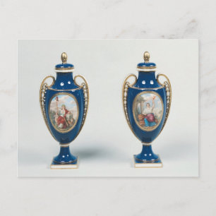 Cartão Postal Par de vasos de Sevres decorados com alegorias