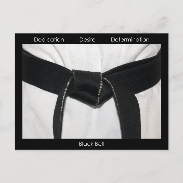 Cartão Postal Parabéns do Cinturão Negro de Artes Marciais (Frente)