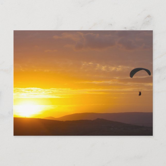 Cartão Postal Parapente no pôr do sol (Frente)