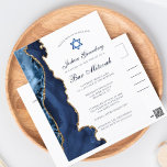 Cartão Postal Partido Mitzvah, Marinho Azul, Bar de Agate Dourad<br><div class="desc">Azul e ouro marinho elegantes enfeitam o lado desta cerimônia moderna do Bar Mitzvah e o convite do cartão postal da festa. O nome do seu filho está escrito em um belo roteiro formal sob a Estrela de David. Perfeito para uma família judia na moda, que celebra o seu filho...</div>