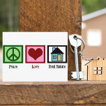 Cartão Postal Paz Amor Imobiliário<br><div class="desc">Ofertas imobiliárias bonito para um imóvel,  uma empresa de títulos,  corretor de hipotecas,  agente de empréstimos ou mesmo um novo proprietário. Um sinal de paz,  um coração e uma casa.</div>