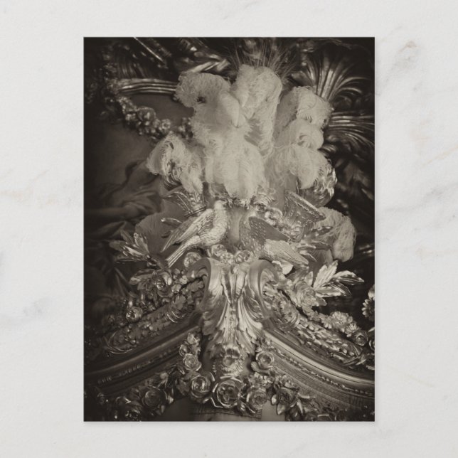 Cartão Postal Penas de avestruz, cama de Marie Antoinette. (Frente)