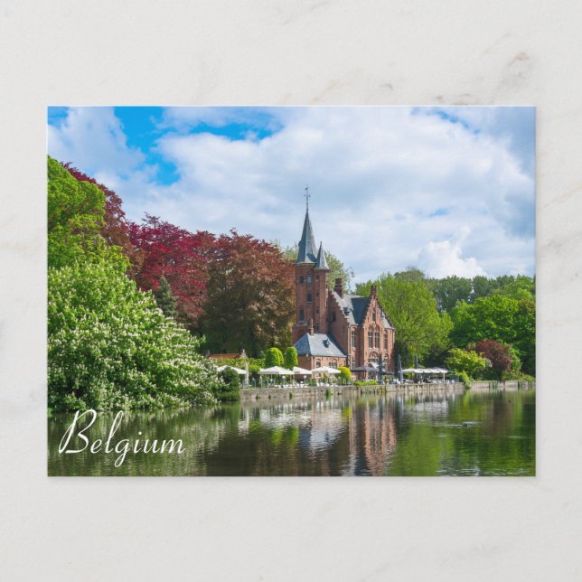 Cartão Postal Pequeno castelo perto do lago em Bruges, Bélgica (Frente)