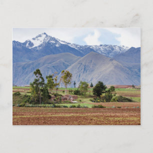 Cartão Postal Peru, Maras. Paisagem acima do Vale Sagrado