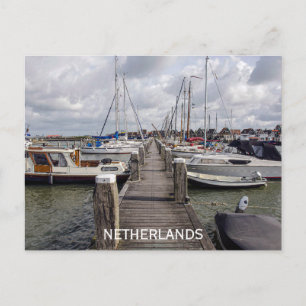 Cartão Postal Pier com barcos e iates em Marken Países Baixos