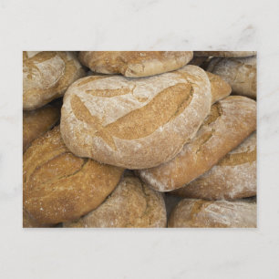 Cartão Postal Pilha de grandes pães