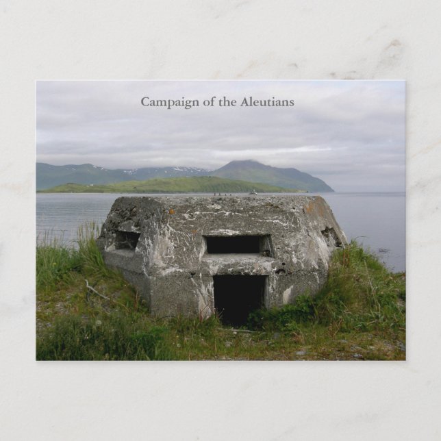 Cartão Postal Pillbox da WWII na praia, Porto Holandês, AK (Frente)