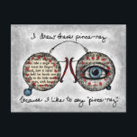 Cartão postal Pince-Nez<br><div class="desc">Pince-Nez é uma imagem surreal engraçada,  apresentando esse tipo de óculos com um olho no solteiro no lado direito,  texto do livro,  pontos vermelhos e escrita manual sobre um fundo de cinza. Ele diz,  "Eu desenhei esses pince-nez porque eu gosto de dizer "pince-nez"</div>