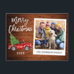 Cartão Postal Pincel Script Truck Wood Instant Photo Christmas<br><div class="desc">Roteiro de Pincel Moderno,  Watercolor Vintage Red Truck com Árvore de Natal,  Estilo de Câmera Instantânea Foto Feliz Cartão-Postal de Natal - Madeira Rústica</div>