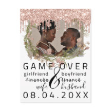 Pingo Prateado Poupar Data Divertida Foto Branco