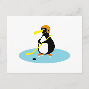 Cartão Postal pinguim bobo de hóquei no gelo fofo