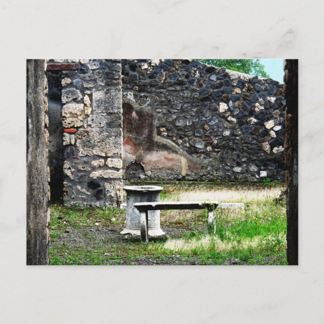 Cartão Postal Pompei courtyard marble fountain and bench (Frente)