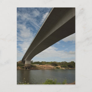 Cartão Postal Ponte que liga a Guiana ao Brasil sobre o Takutu