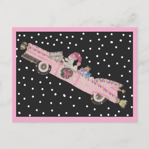Cartão Postal Poodle no Natal em um conversível rosa